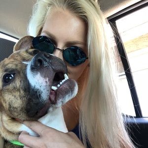 Meet your Posher, Elizabeth